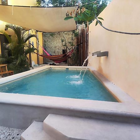 New Friends Hostel & Bar Adults Only Valladolid  Extérieur photo