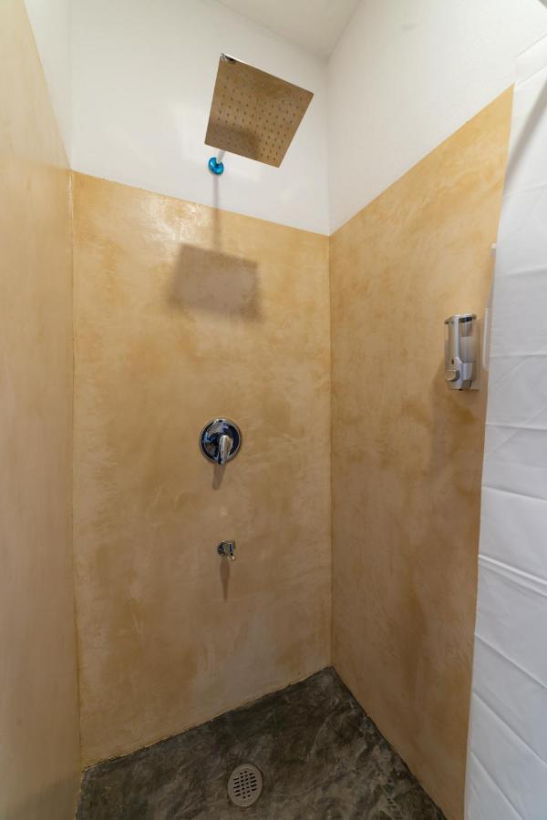 New Friends Hostel & Bar Adults Only Valladolid  Extérieur photo