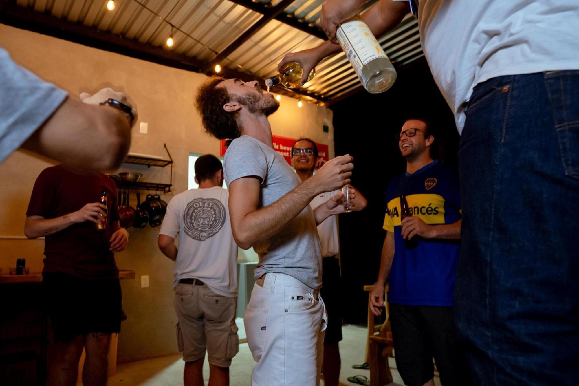 New Friends Hostel & Bar Adults Only Valladolid  Extérieur photo