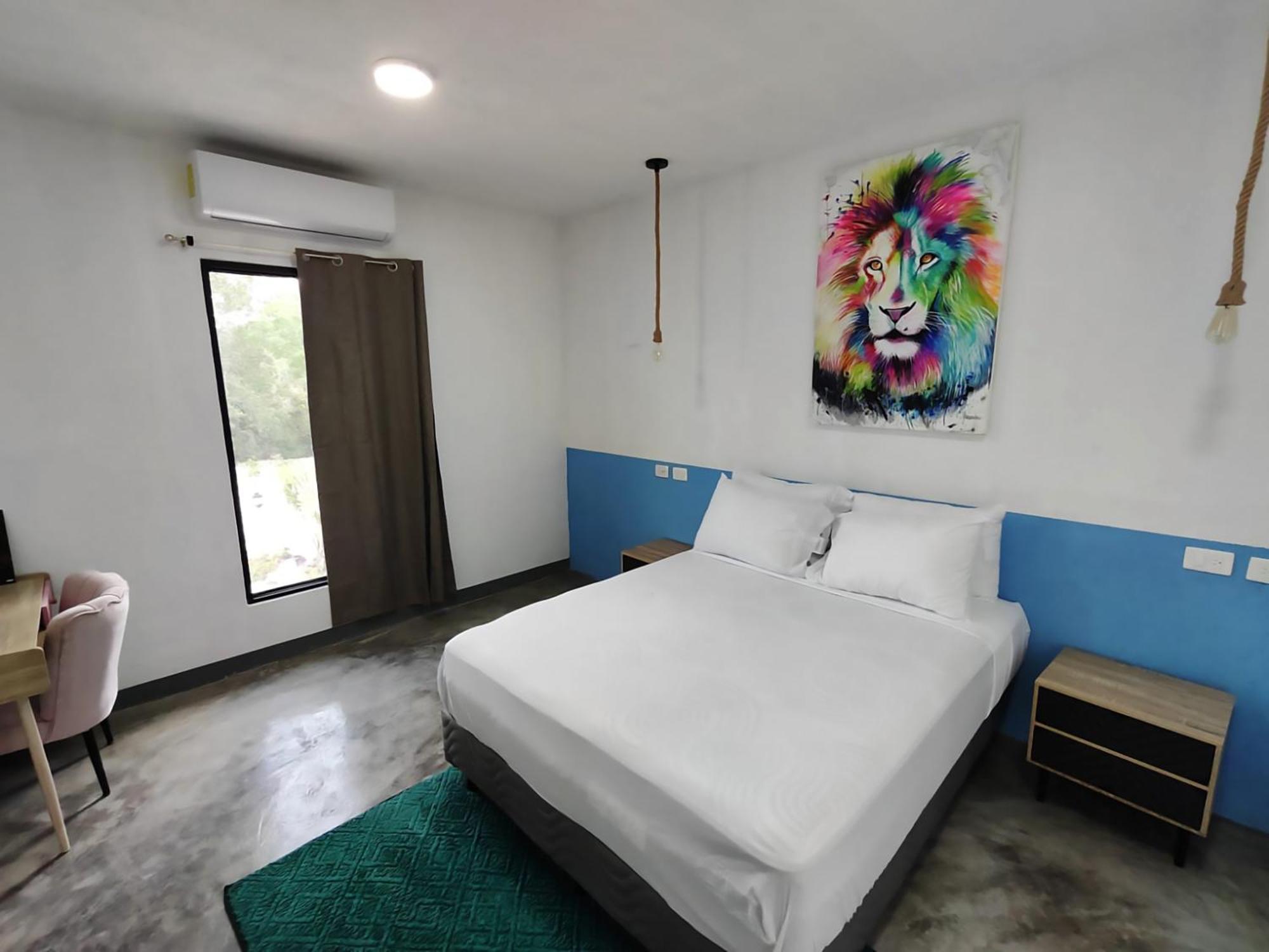 New Friends Hostel & Bar Adults Only Valladolid  Extérieur photo